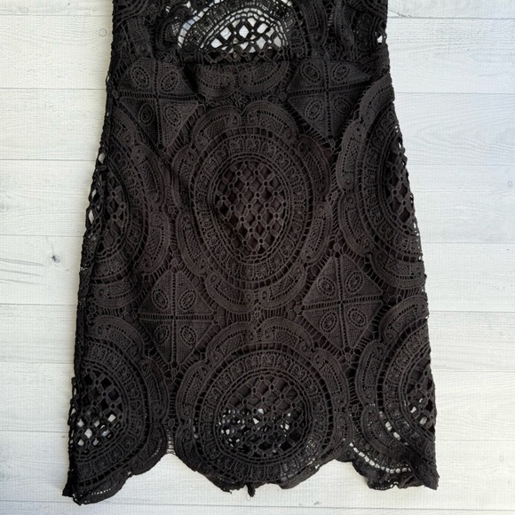 Bebe Elegant Black Open Back Lace Mini Dress XS - Picture 4 of 9